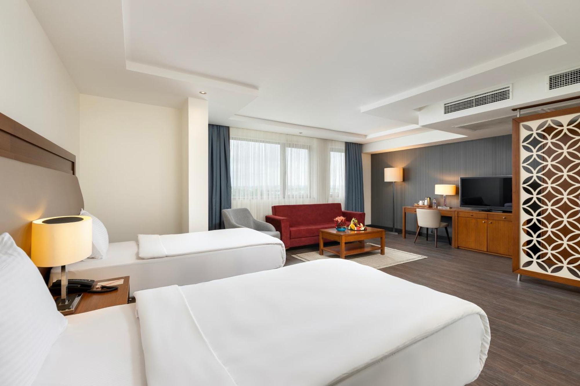 Miracle Istanbul Asia Airport Hotel & Spa Ngoại thất bức ảnh